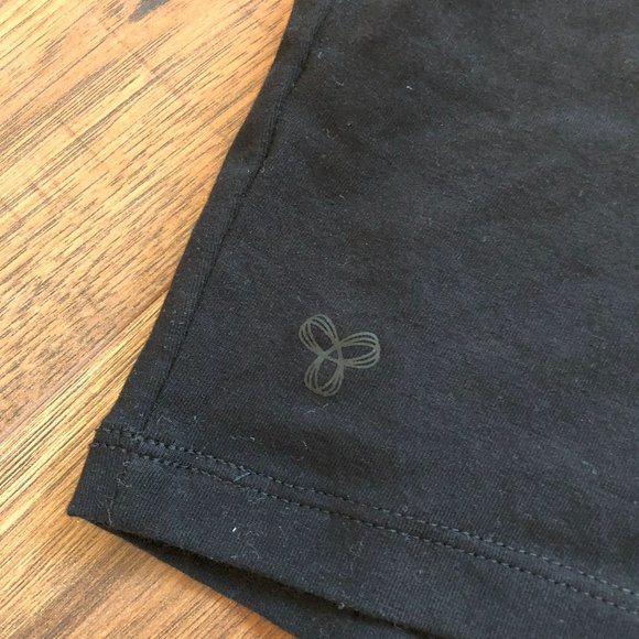 Cropped Tna top - Picture 4 of 4